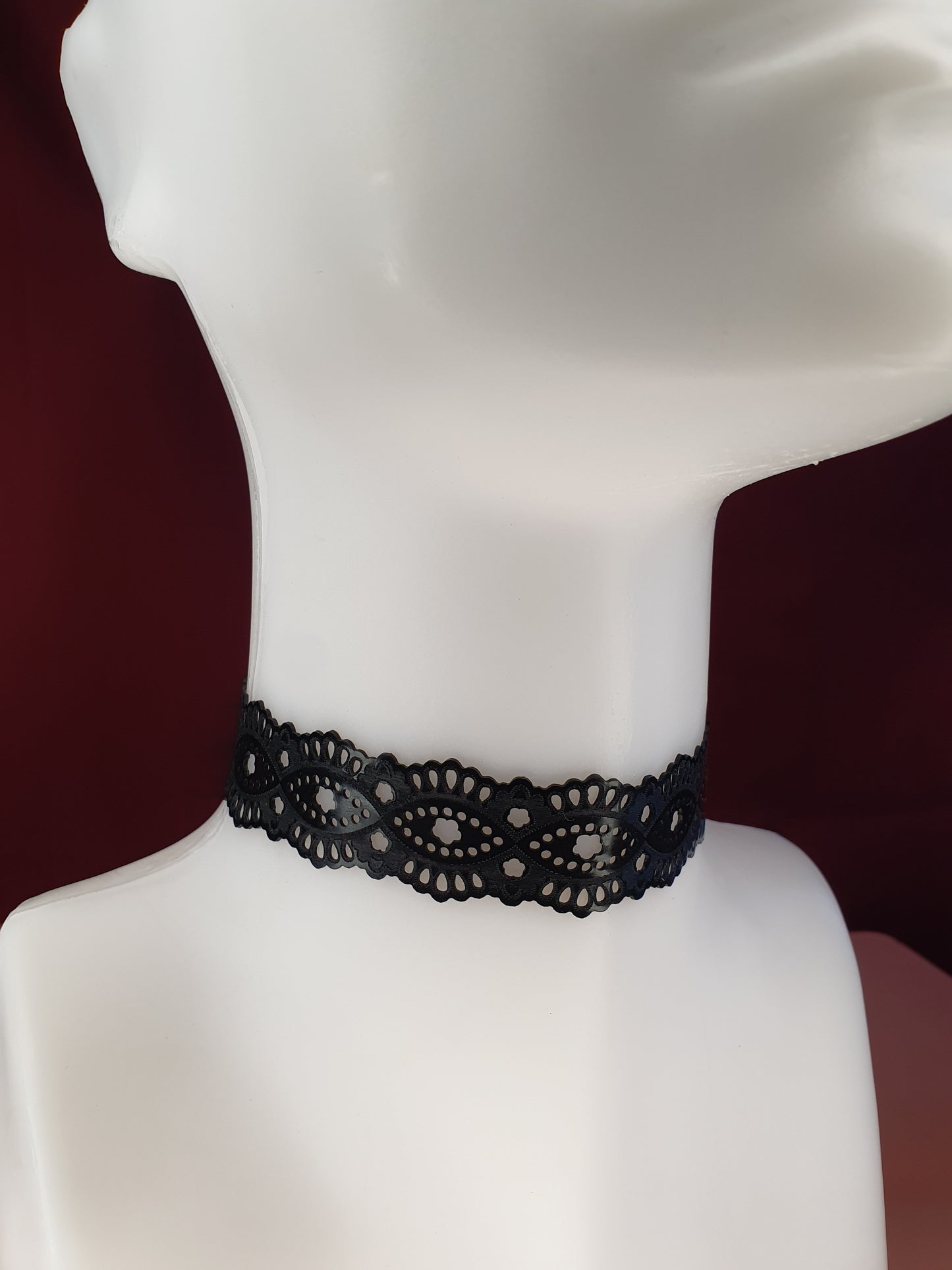 Nightshade Choker