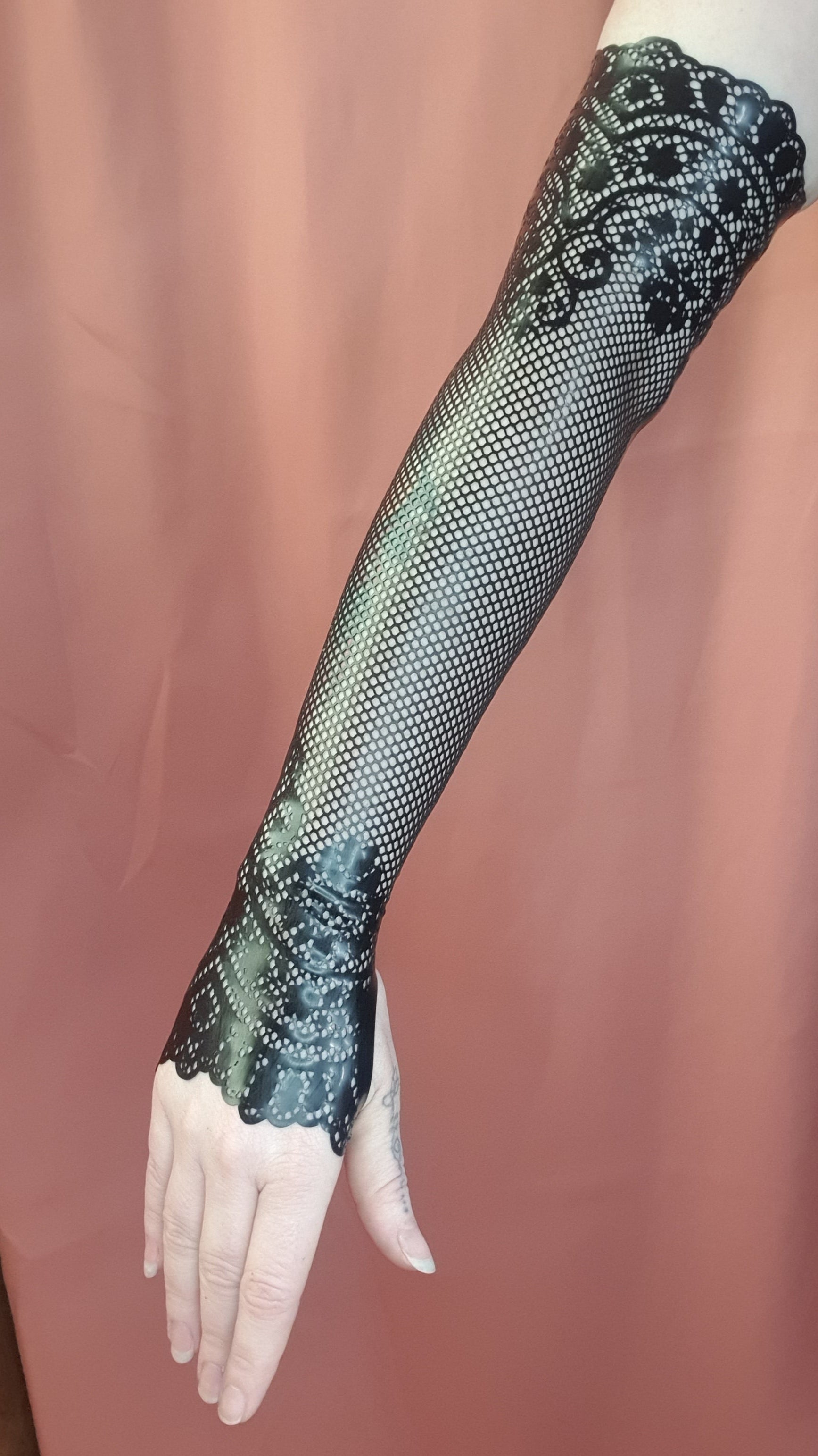 Nightshade Maxi Gloves