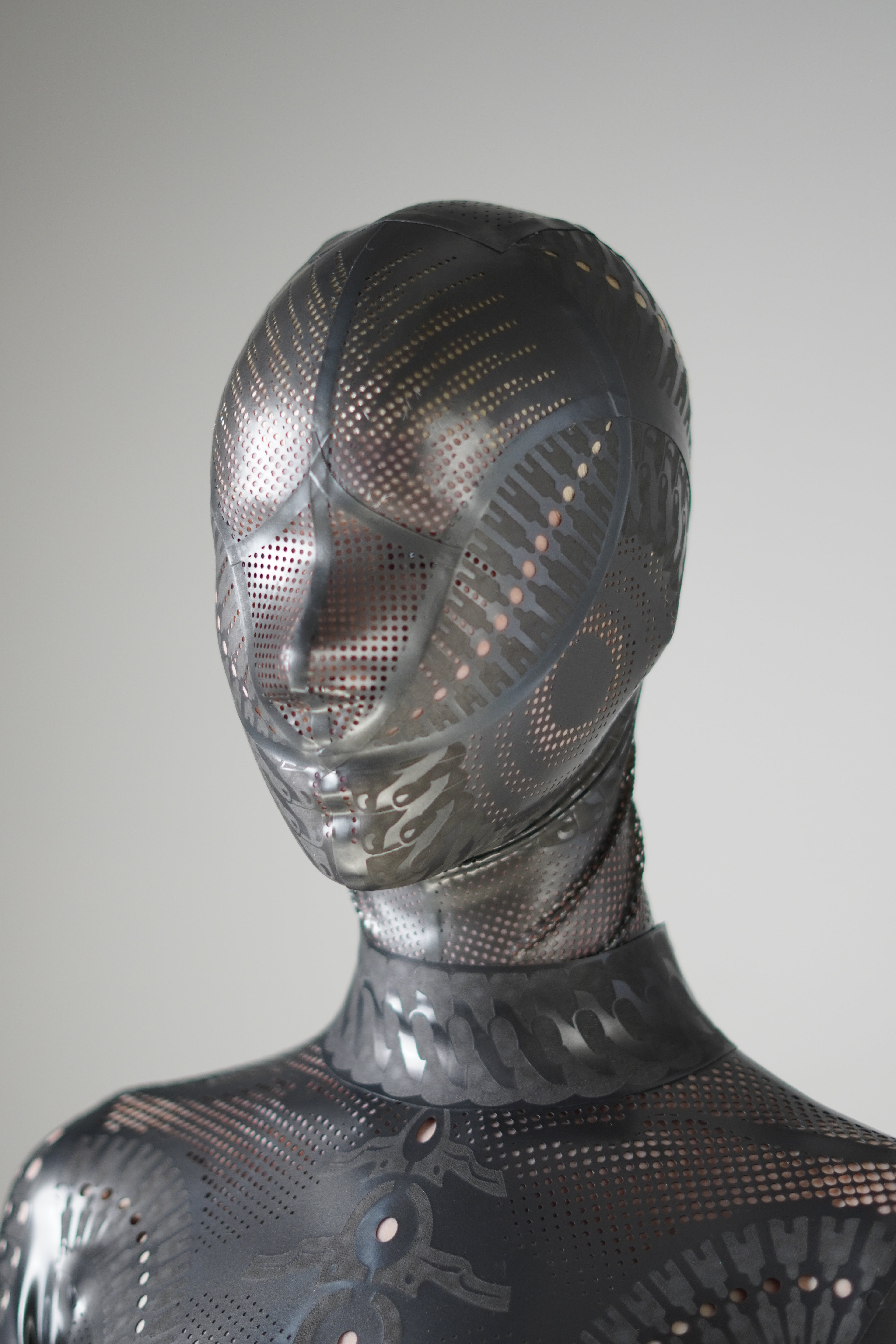 Hyasynth Hood