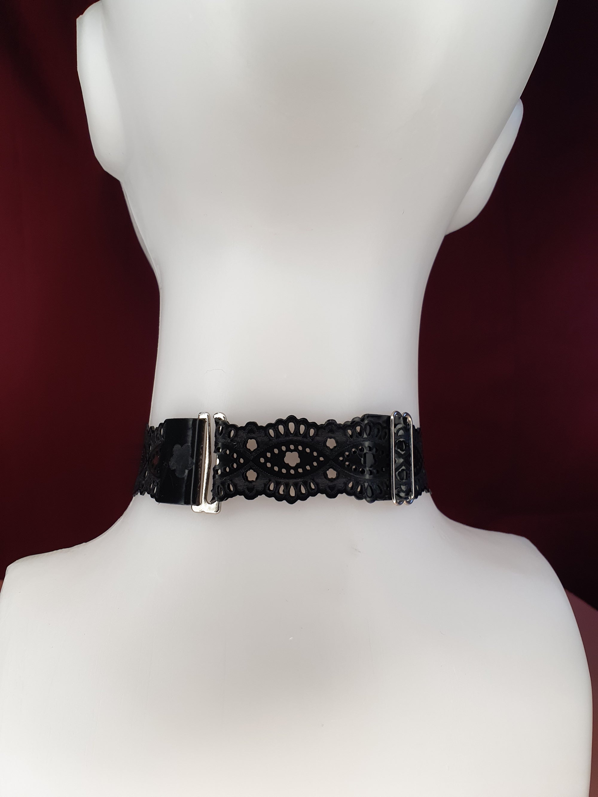 Nightshade Choker
